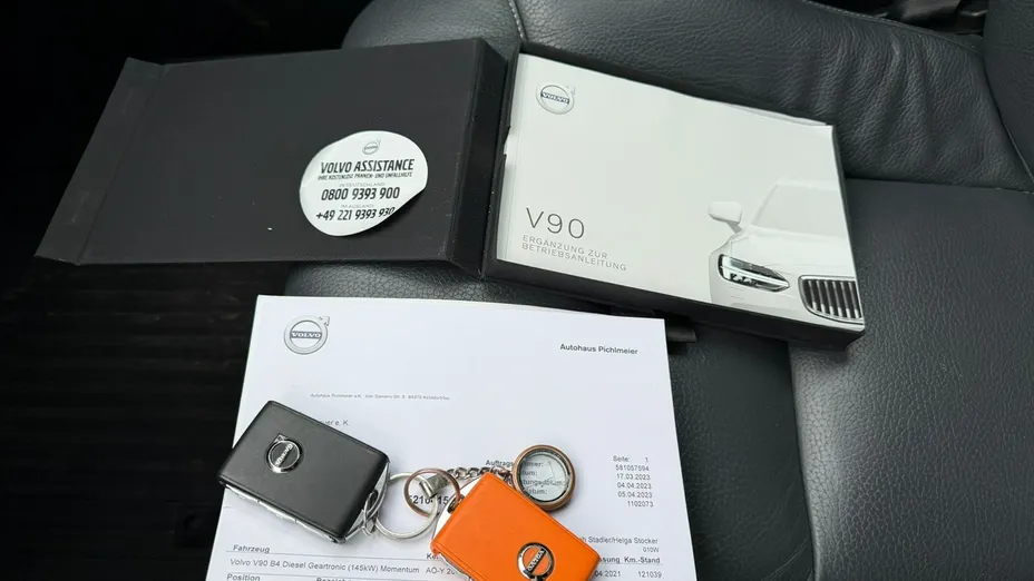 VOLVO V90 -