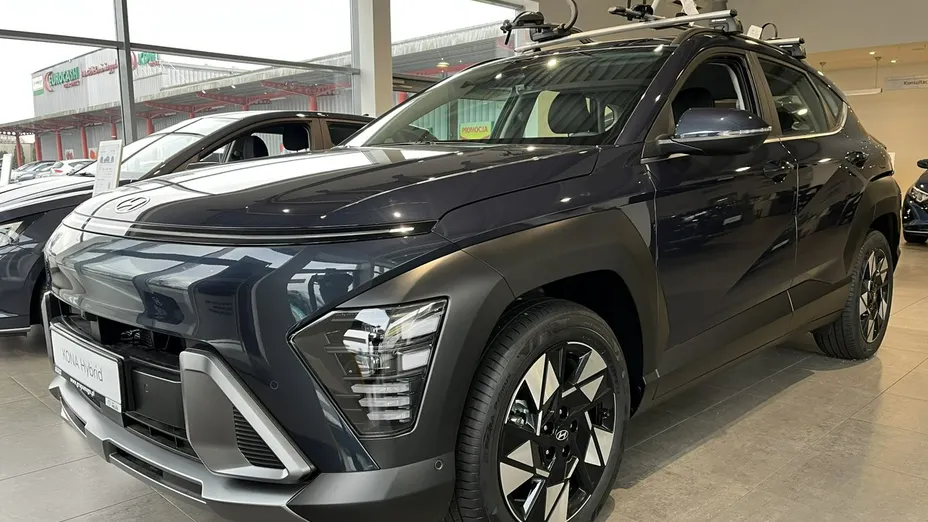 HYUNDAI Kona -