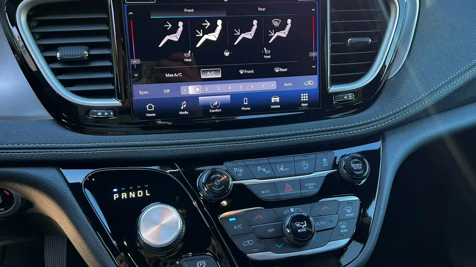 CHRYSLER Pacifica -
