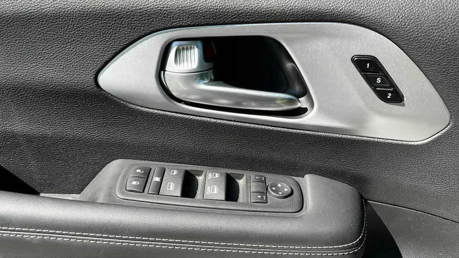 CHRYSLER Pacifica -