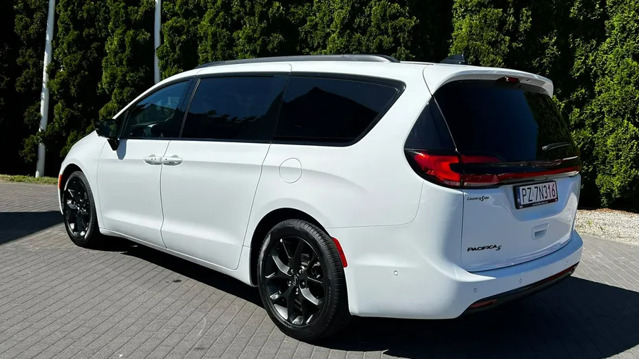 CHRYSLER Pacifica -