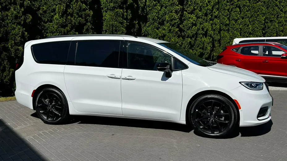 CHRYSLER Pacifica -