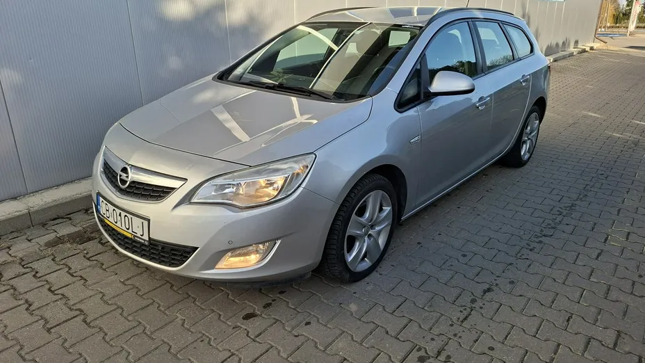 OPEL Astra -
