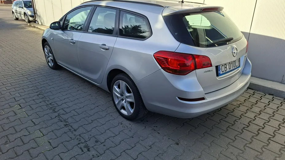 OPEL Astra -