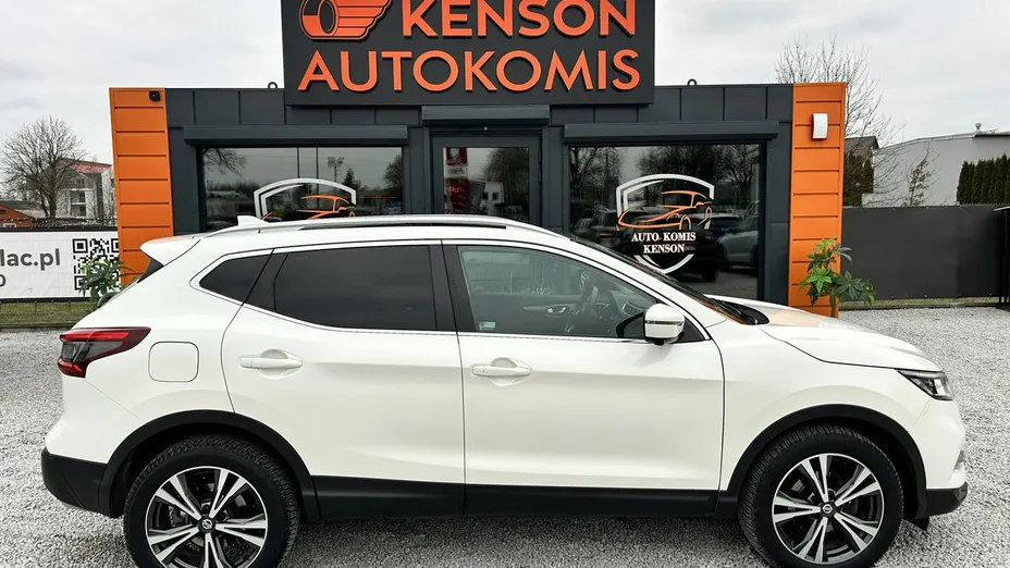 NISSAN Qashqai -