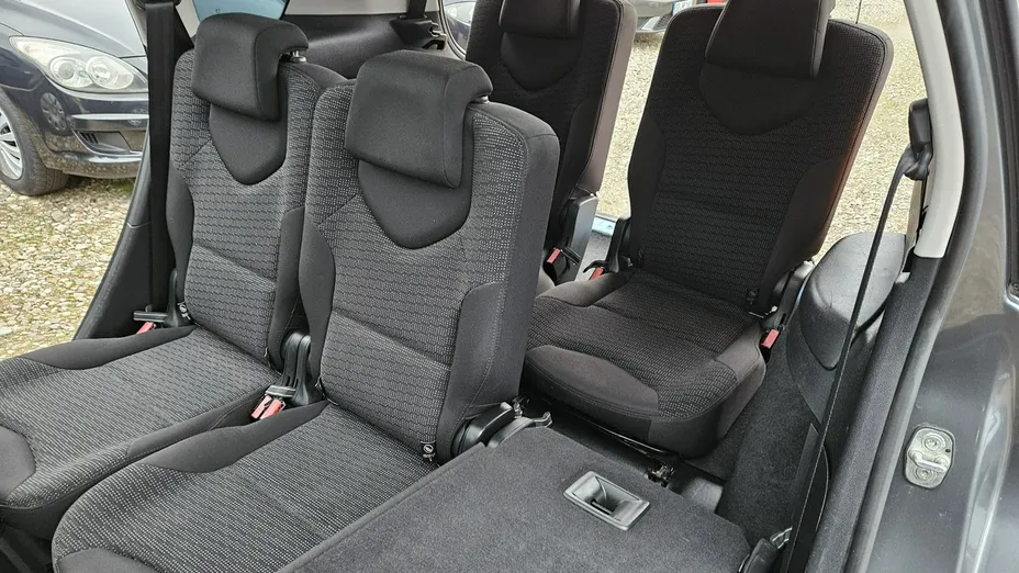 PEUGEOT 308 -