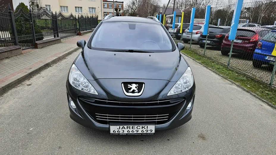 PEUGEOT 308 -