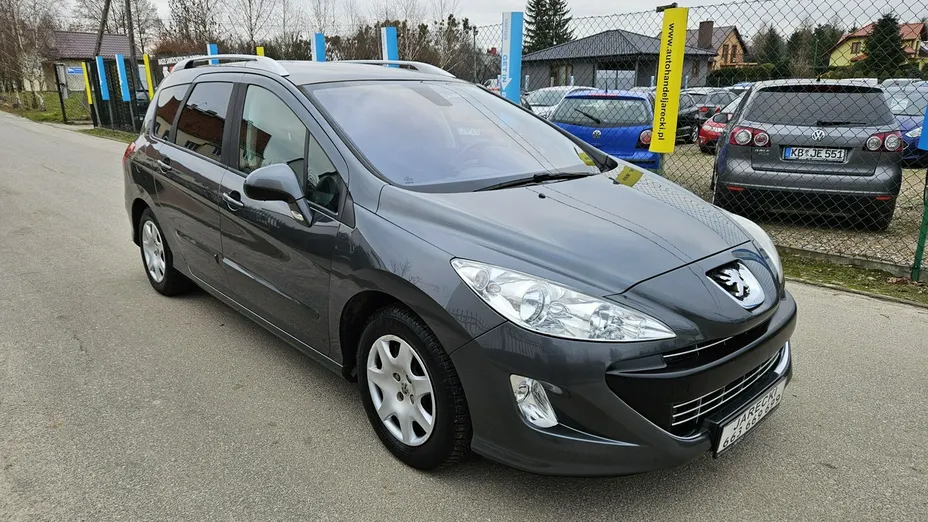 PEUGEOT 308 -