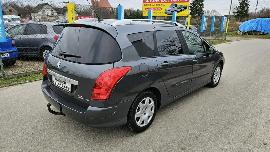 PEUGEOT 308 -