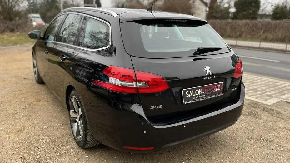 PEUGEOT 308 -