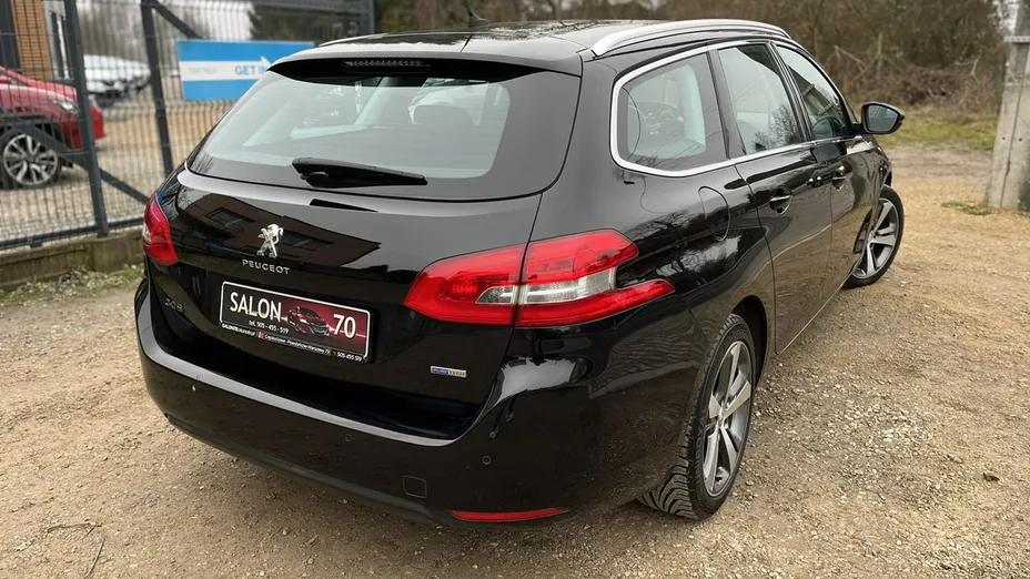 PEUGEOT 308 -