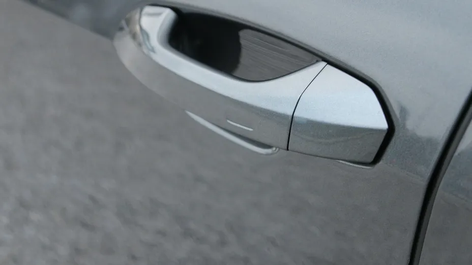 AUDI A6 -