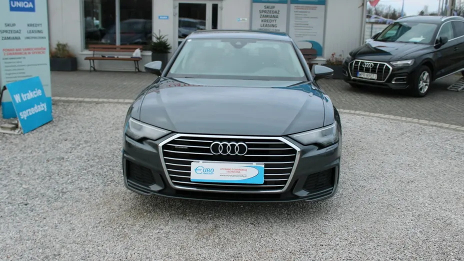 AUDI A6 -