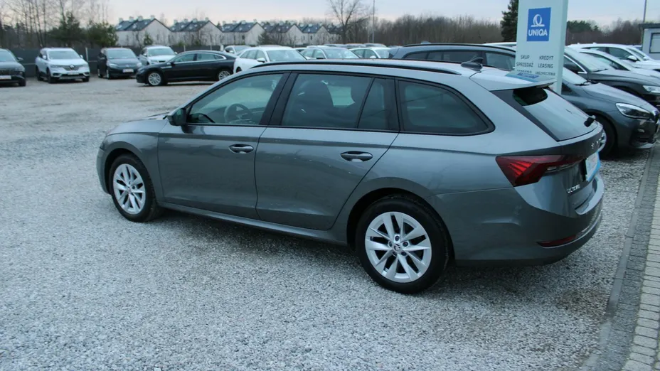 SKODA Octavia -