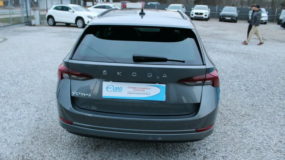 SKODA Octavia -
