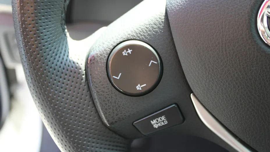 TOYOTA Auris -