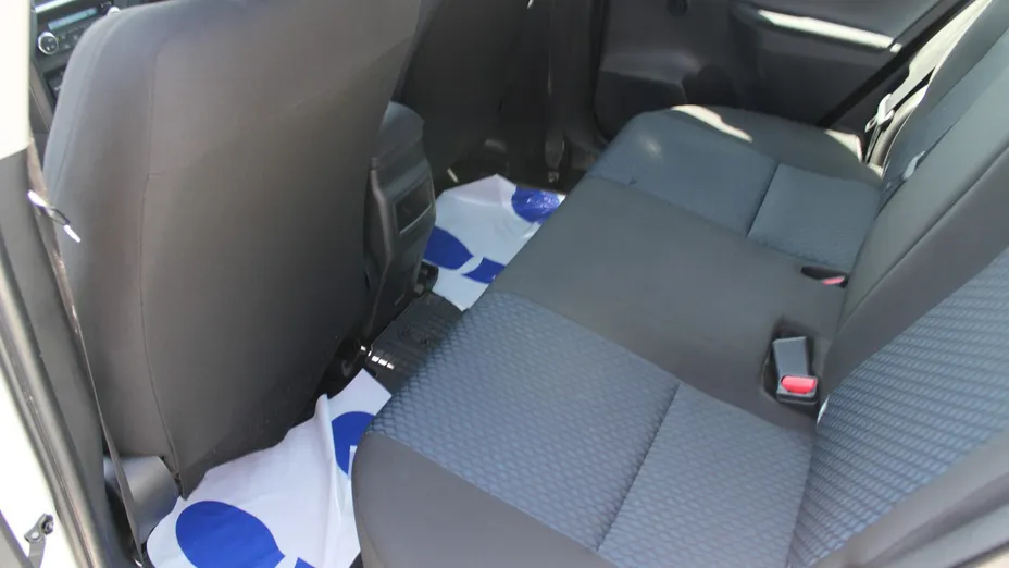 TOYOTA Auris -