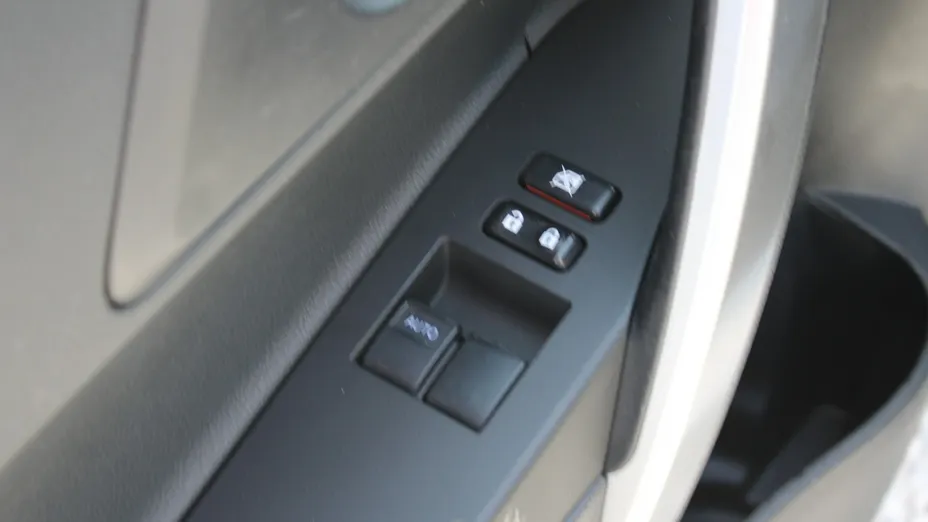 TOYOTA Auris -