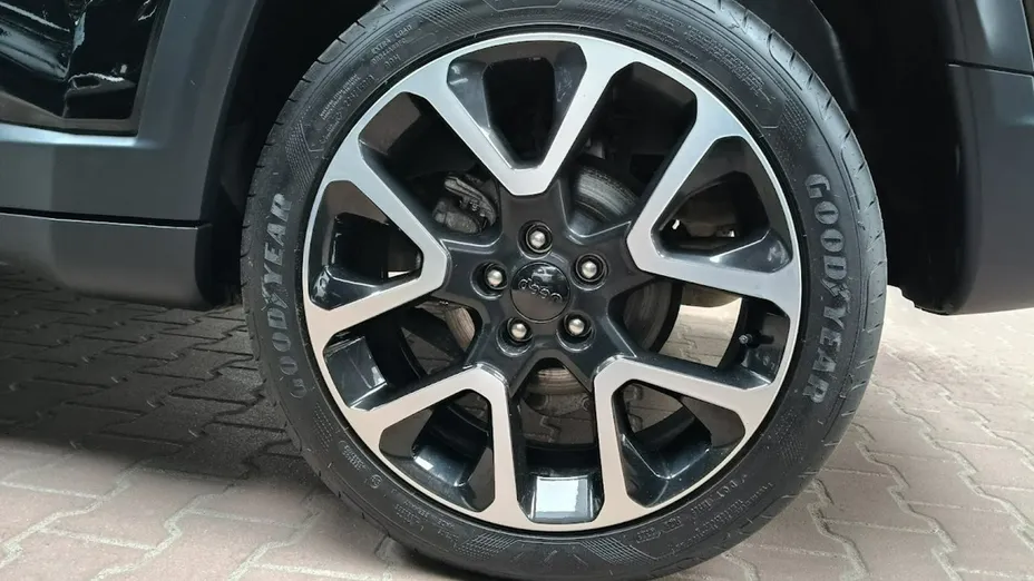 JEEP Compass -