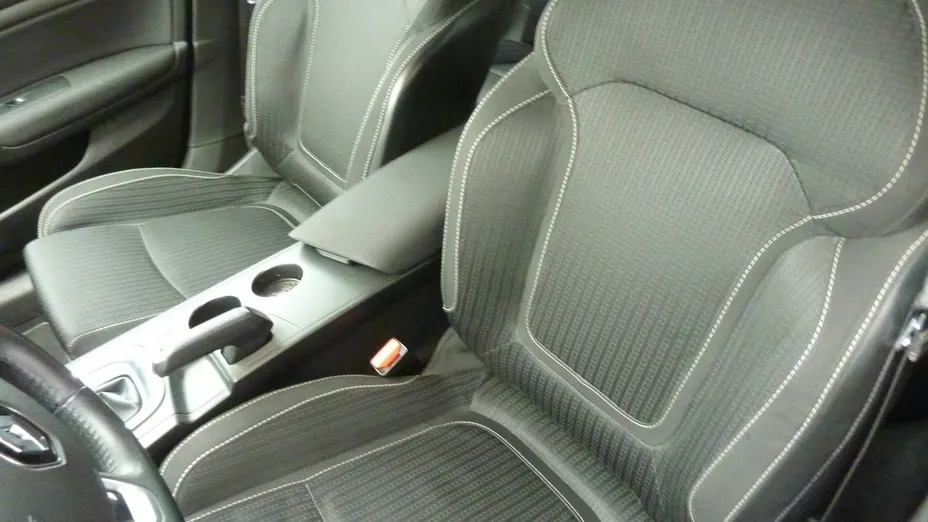 RENAULT Megane -