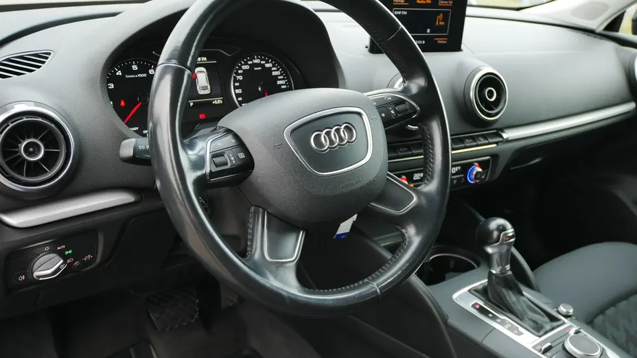 AUDI A3 -