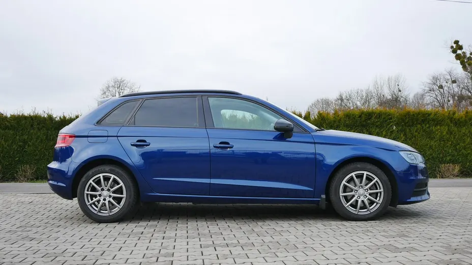 AUDI A3 -