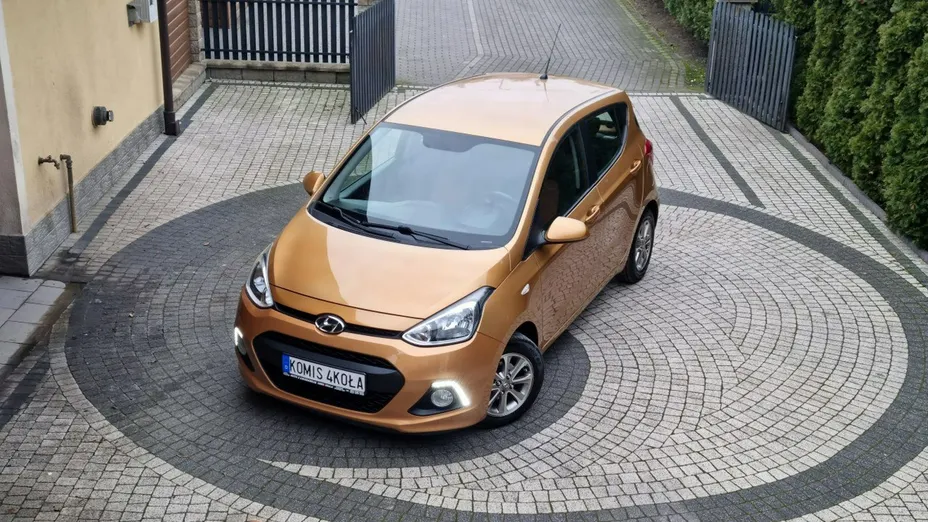 HYUNDAI i10 -