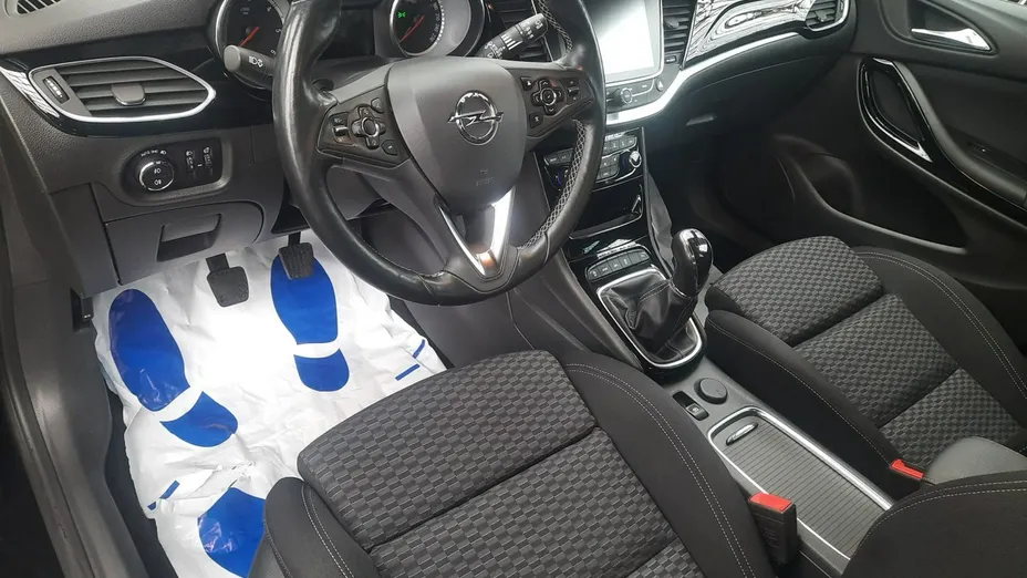 OPEL Astra -