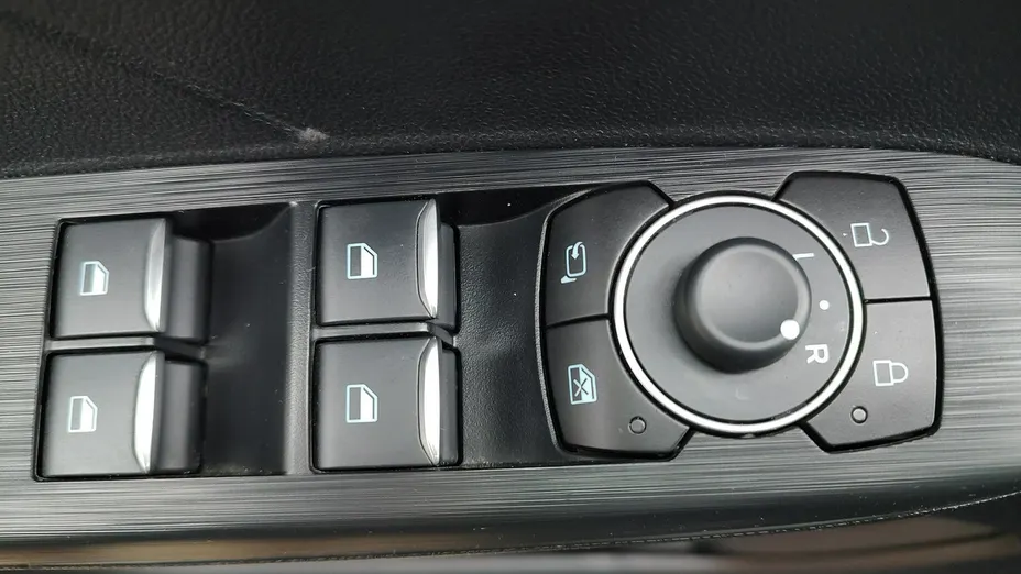 FORD Kuga -