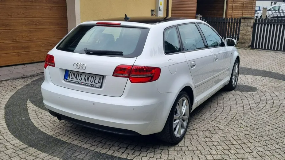 AUDI A3 -
