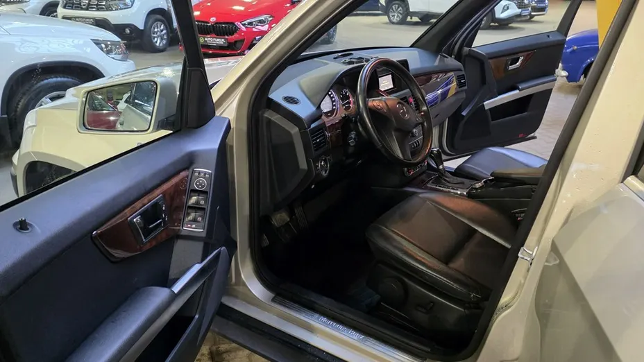 MERCEDES-BENZ GLK -