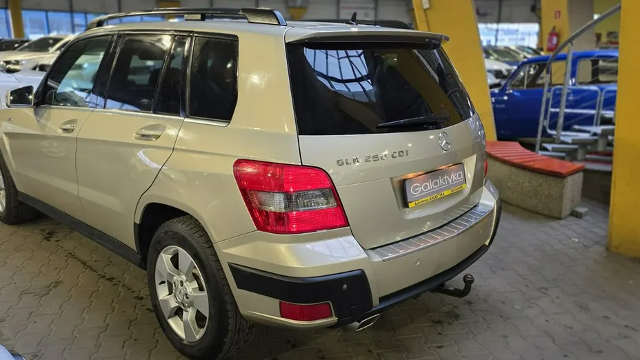 MERCEDES-BENZ GLK -
