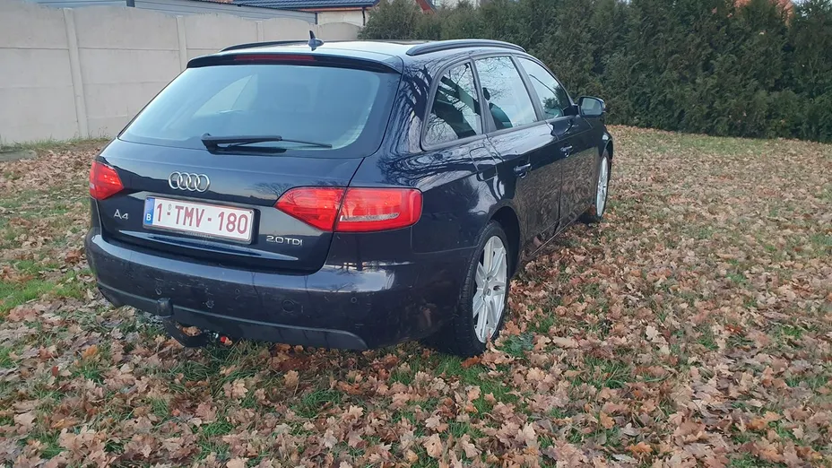 AUDI A4 -