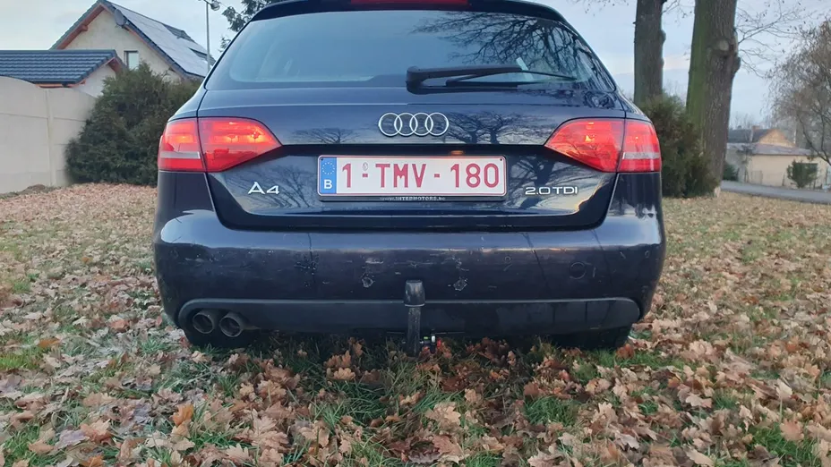 AUDI A4 -