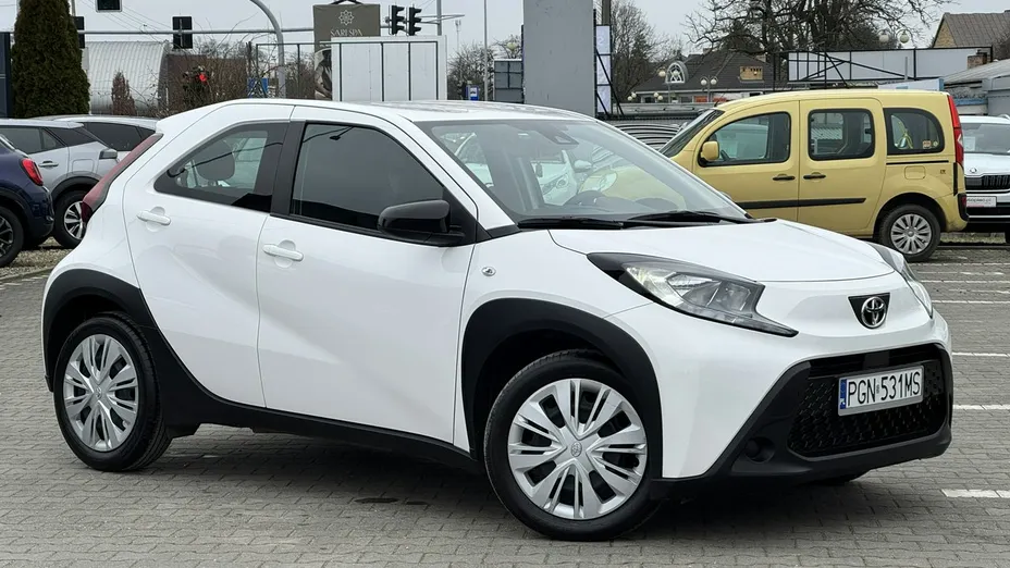 TOYOTA Aygo X -