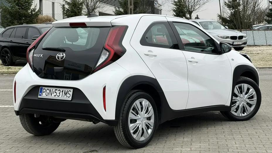 TOYOTA Aygo X -