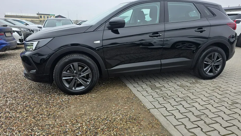 OPEL Grandland X -