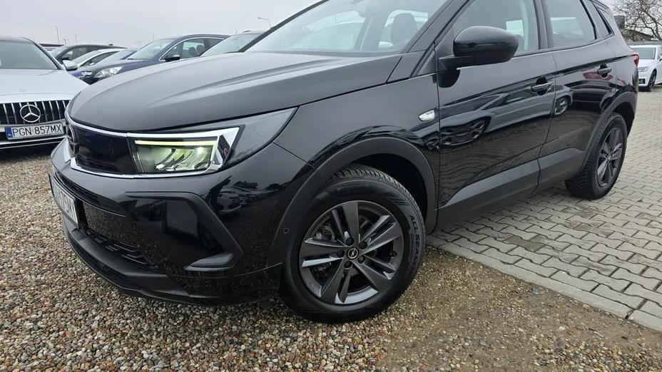 OPEL Grandland X -