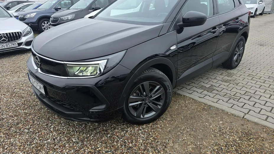 OPEL Grandland X -