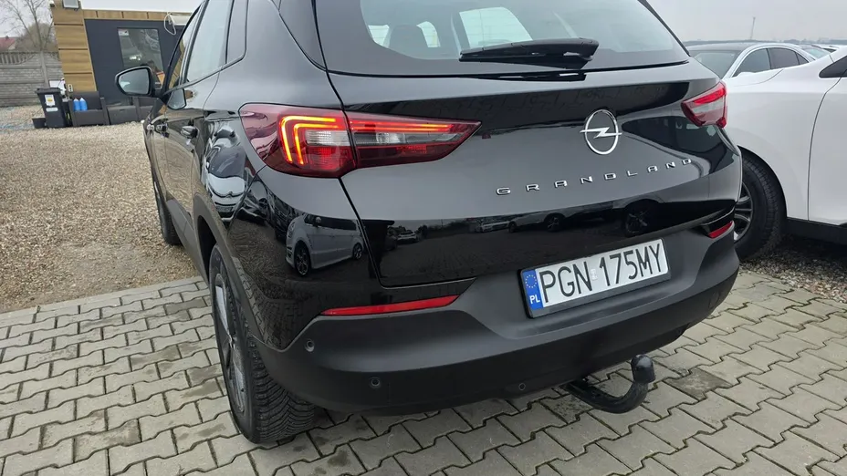 OPEL Grandland X -