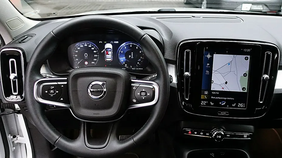 VOLVO XC40 -