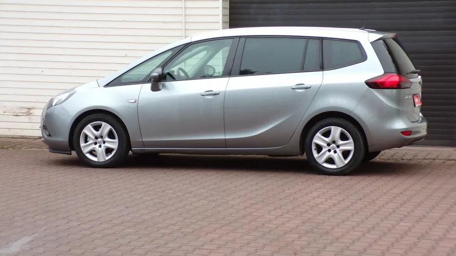 OPEL Zafira -
