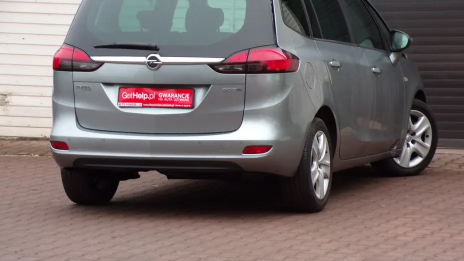 OPEL Zafira -