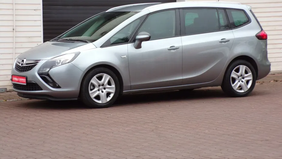OPEL Zafira -