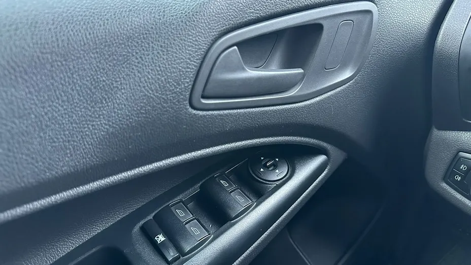 FORD Tourneo Connect -
