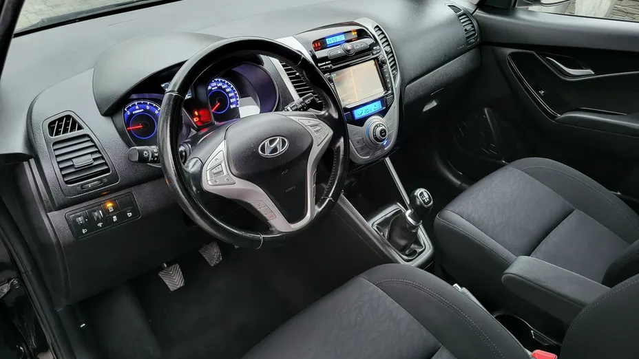 HYUNDAI ix20 -