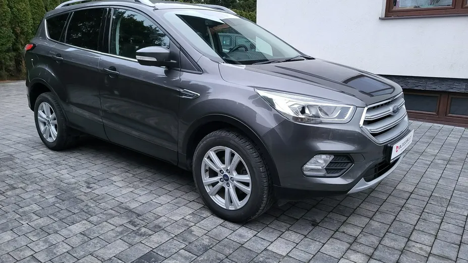 FORD Kuga -