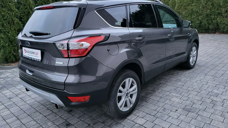 FORD Kuga -