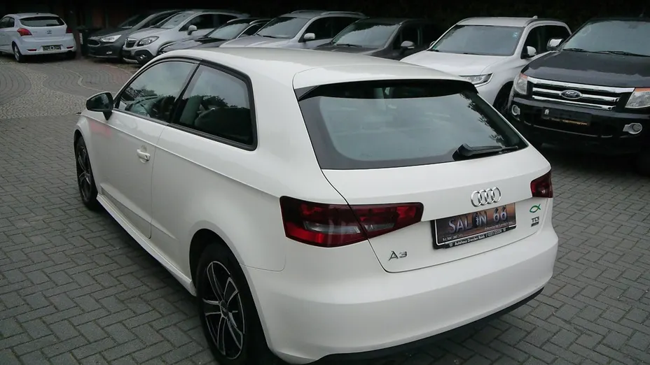 AUDI A3 -