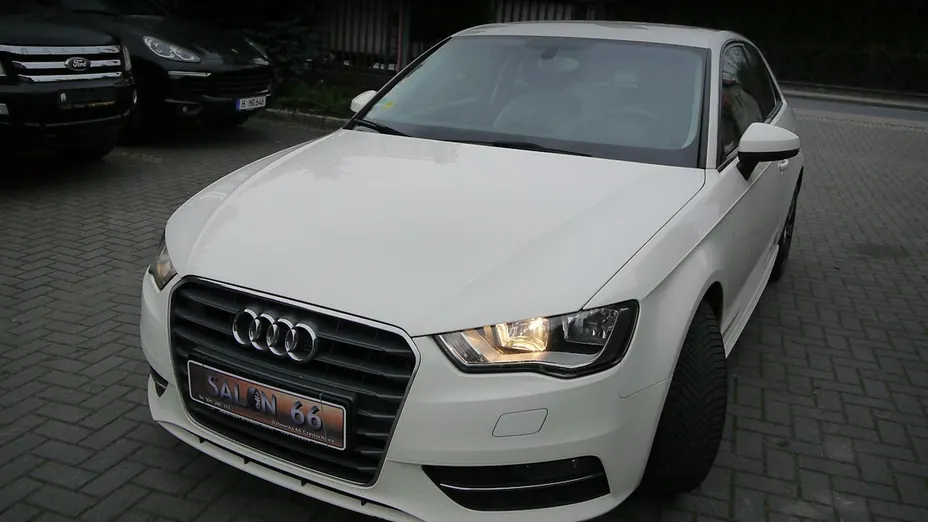 AUDI A3 -